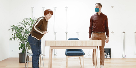 couverture de : Pratiquer le Yoga en t&eacute;l&eacute;travail