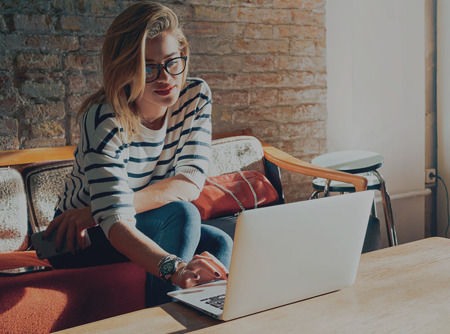 couverture de : H&eacute;bergement et nom de domaine