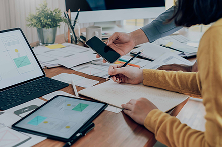 couverture de : UX Design : Concevoir des interfaces num&eacute;riques