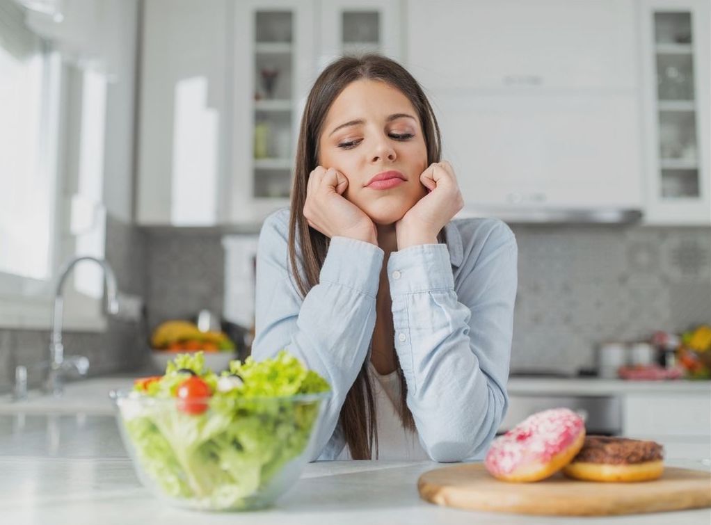 couverture de : Sophrologie et pulsions alimentaires