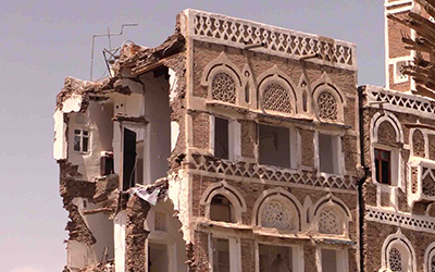 couverture de : Y&eacute;men : silence, on bombarde