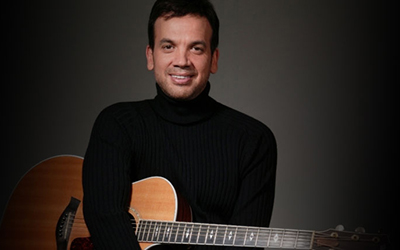 couverture de : La guitare fingerstyle &agrave; la mani&egrave;re des grands guitaristes