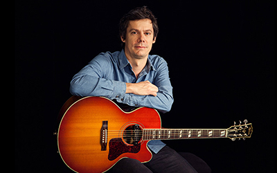 couverture de : Jouez des covers pop &agrave; la guitare acoustique