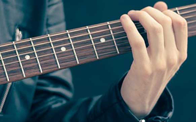 couverture de : Apprendre la guitare acoustique - partie 2